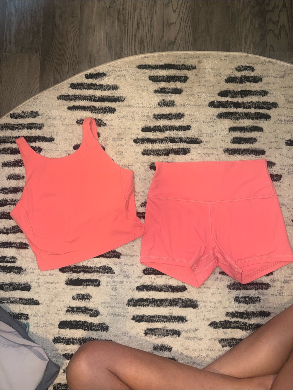 Lululemon Raspberry Cream Set Size 10 - Picture 2 of 8